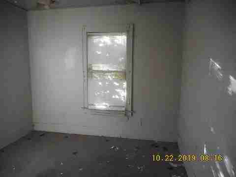 2675 Glendale (33)_m.jpg